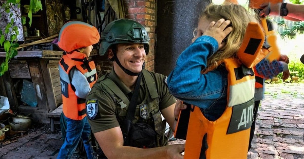 <em>До яких регіонів найчастіше евакуюються родини з дітьми із Краматорська. Фото: Поліція Донецької області</em>