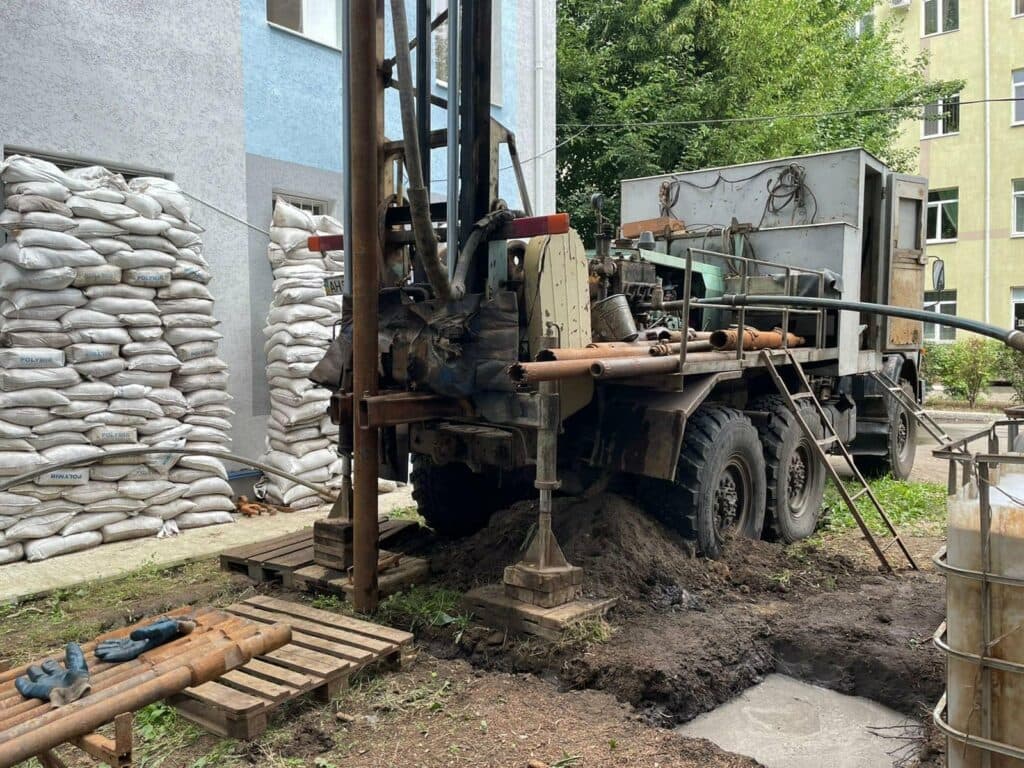 Буріння свердловини в Слов'янську