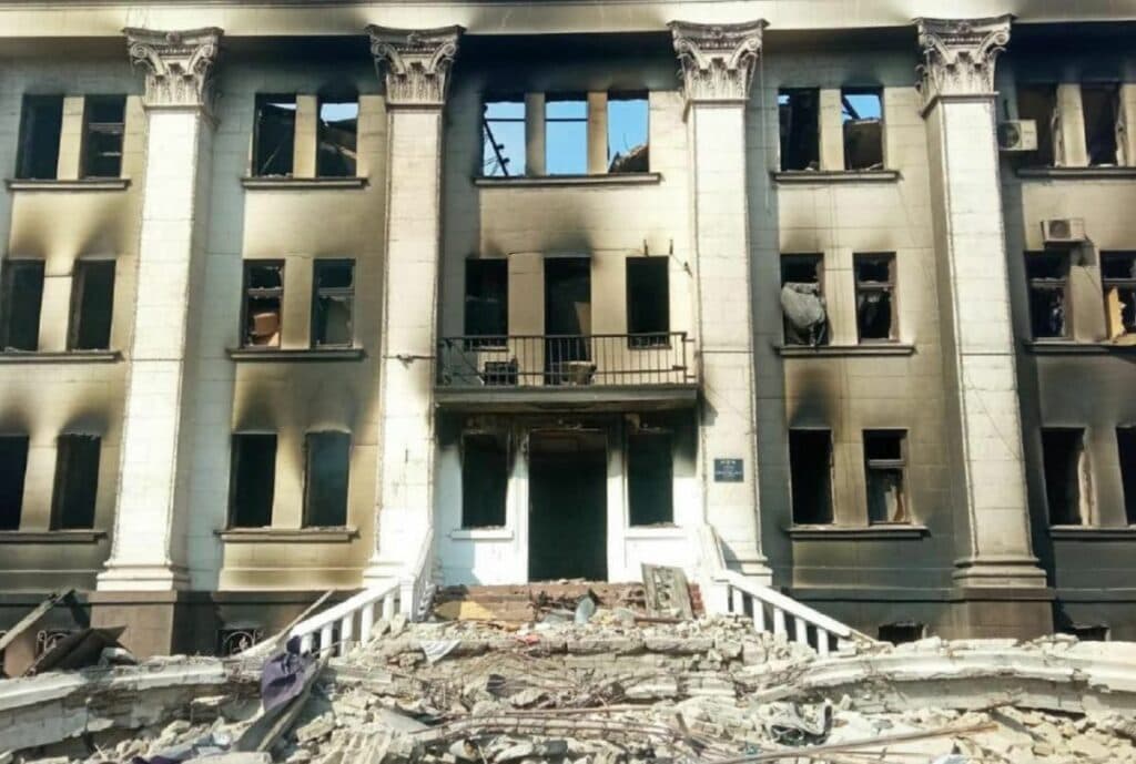 Драмтеатр Маріуполь