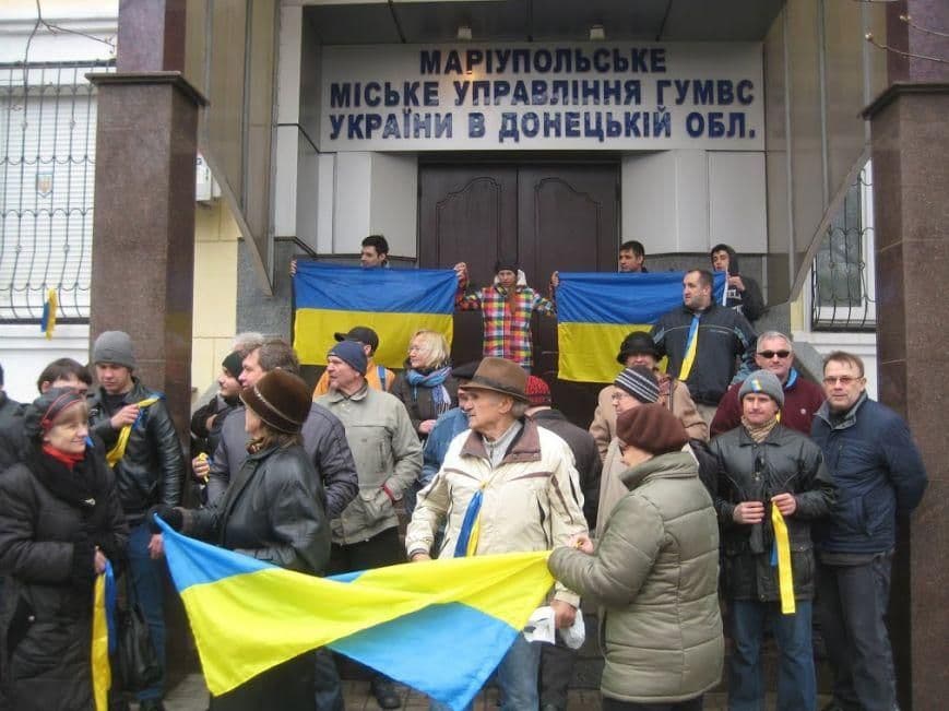 Захоплення будівлі Маріуполя 13 квітня