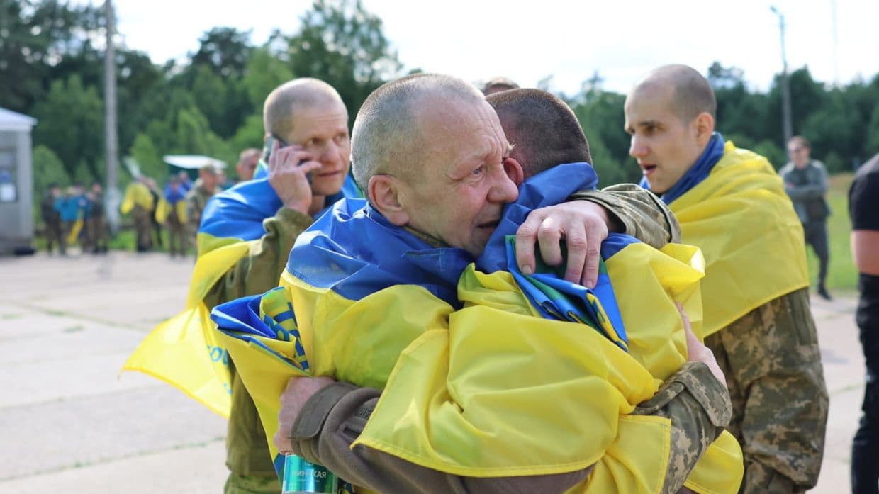 Президент України Володимир Зеленський підбив підсумки крайніх етапів обмінів полоненими. Фото: зі сторінки Володимира Зеленського у Фейсбук.