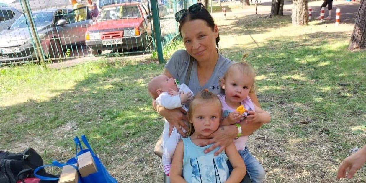 <em>Евакуйована з Донеччини родина. Фото: Telegram/Вадим Філашкін</em>