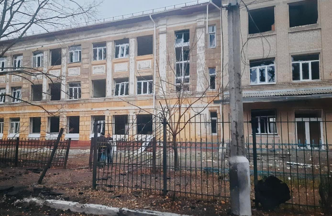 <em>Наслідки російської дронової атаки 11 листопада 2025 року. Фото: Facebook/Олександр Гончаренко</em>