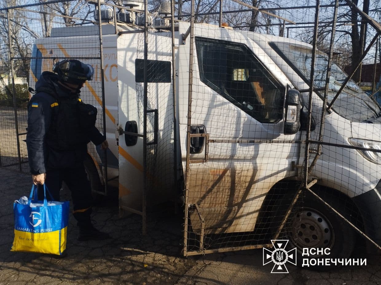 <em>Евакуація з Дружківки 18 листопада 2025 року. Фото: ДСНС Донеччини</em>