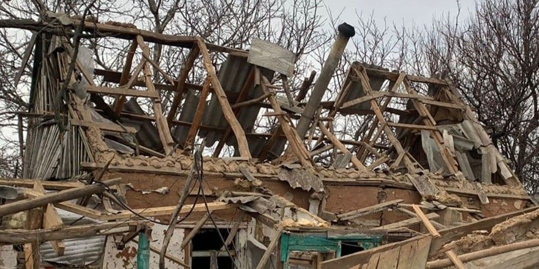 <em>Наслідки російського обстрілу Донеччини 18 листопада 2025 року. Фото: НПУ</em>