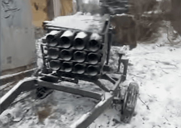 Пошкоджена РСЗВ RAK-SA-12. Скриншот з відео ДПСУ