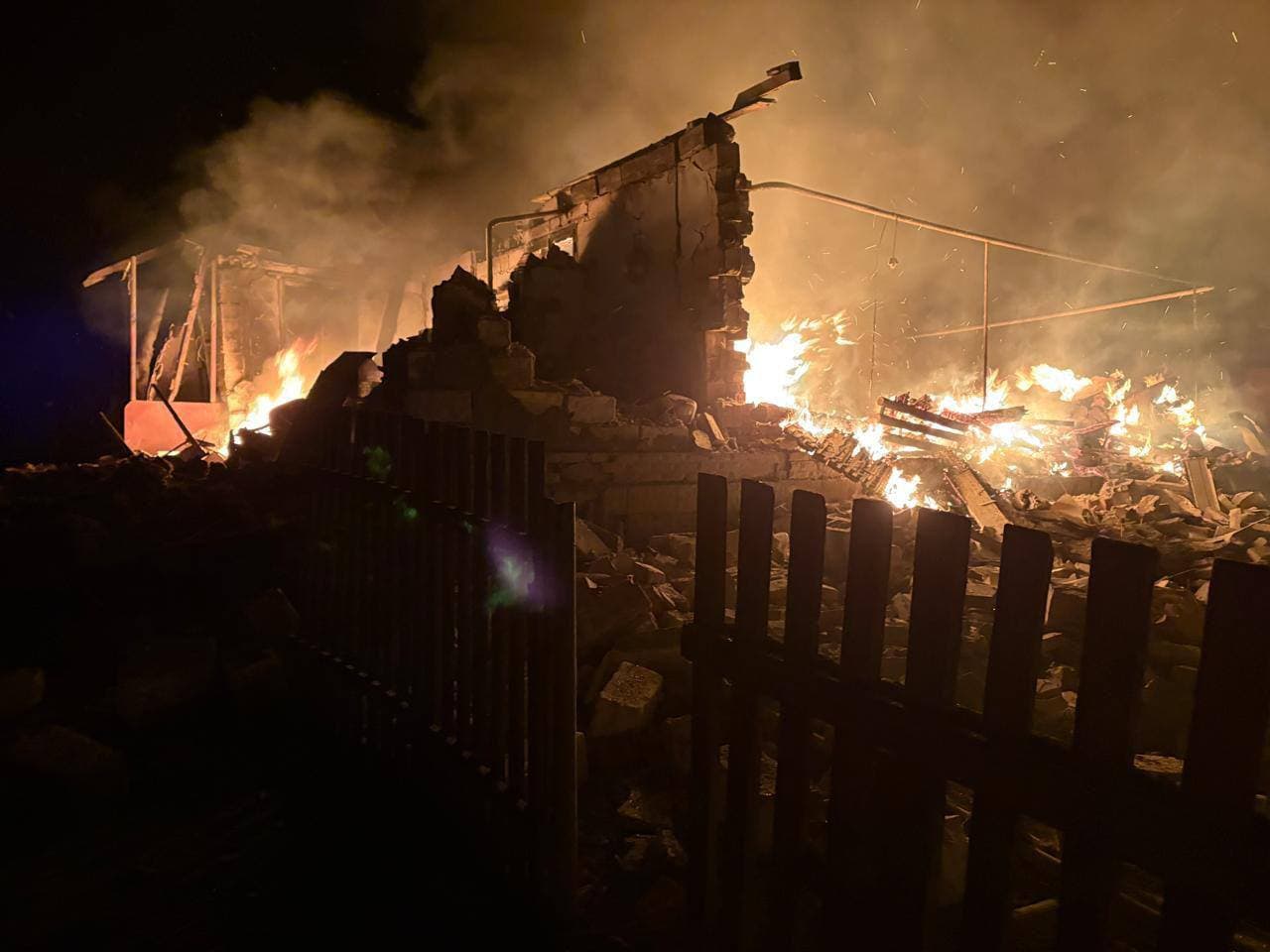 Наслідки російського обстрілу Донеччини 12 січня 2026 року. Фото: Facebook/Вадим Філашкін