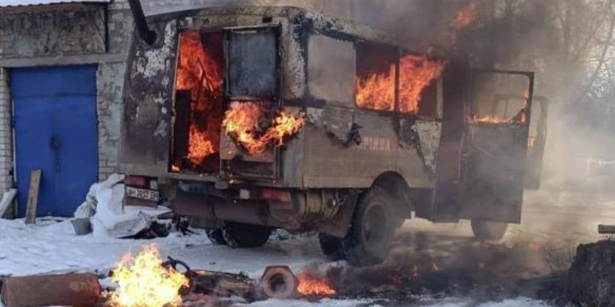 У Слов'янську горів автомобіль аварійної служби, 20 січня 2026 року. Фото: ДСНС Донеччини