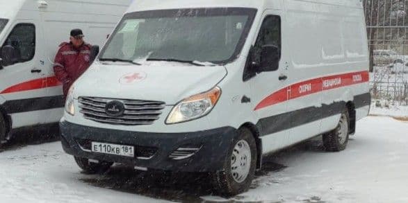Автівки швидкої допомоги у так званій "лнр"
