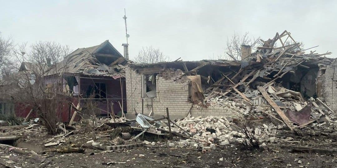 Наслідки російського обстрілу Донеччини 24 лютого 2026 року. Фото: НПУ
