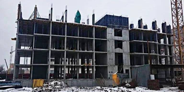 Будівництво іпотечного житла в окупованому Маріуполі. Фото: Маріупольська міська рада