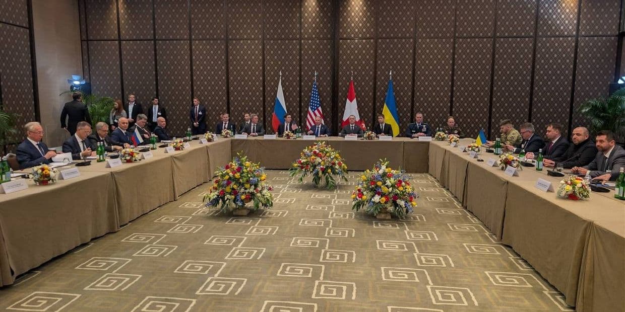Переговори у тристоронньому форматі – Україна, США, росія. Фото: Офіційний телеграм-канал секретаря Ради національної безпеки і оборони України Рустема Умєрова