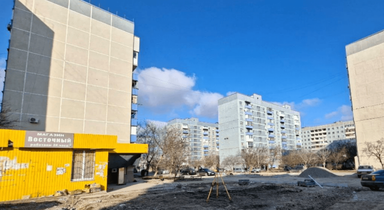 В окупованому Маріуполі. Фото з відкритих джерел