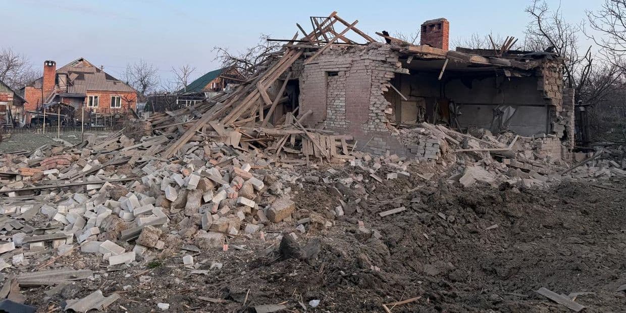 Наслідки російського бомбового удару по Слов'янську в ніч на 31 березня 2026 року. Фото: Facebook/Вадим Лях