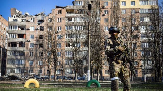 Окупанти визнали "безхозними" майже 13 тис. квартир та будинків у Маріуполі. Фото: Telegram/Маріупольська міська рада