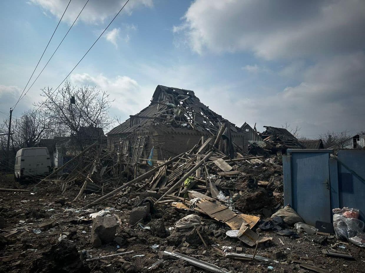 Наслідки російського удару по Краматорській громаді 2 квітня 2026 року. Фото: Facebook/Олександр Гончаренко