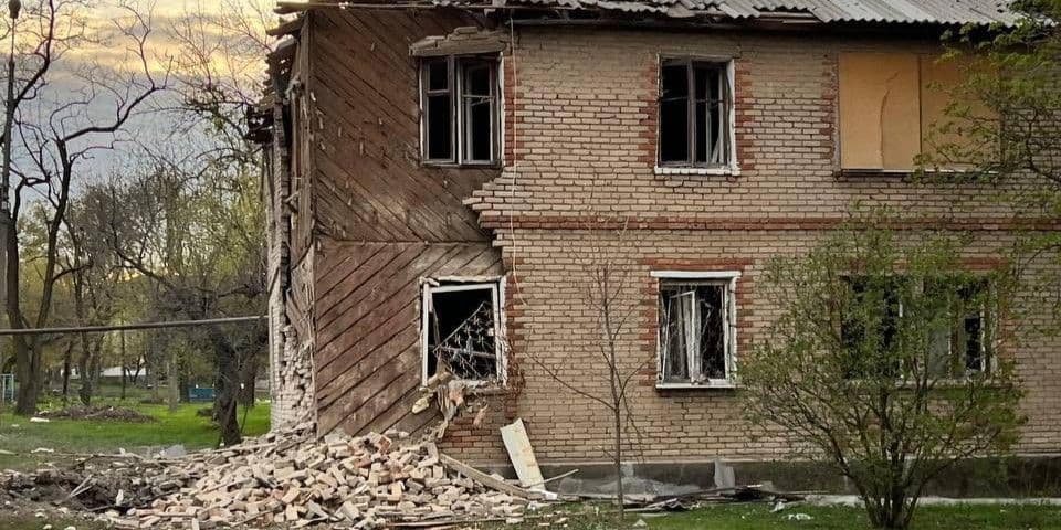 Наслідки російського удару по Донеччині. Фото: Facebook/Вадим Філашкін