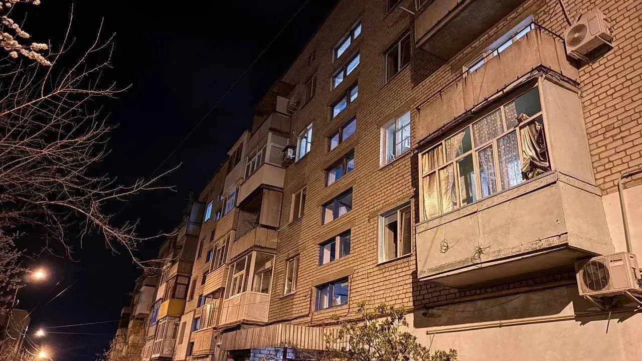 Будинок в окупованому росіянами Луганську, квітень 2026 року. Фото з відкритих джерел