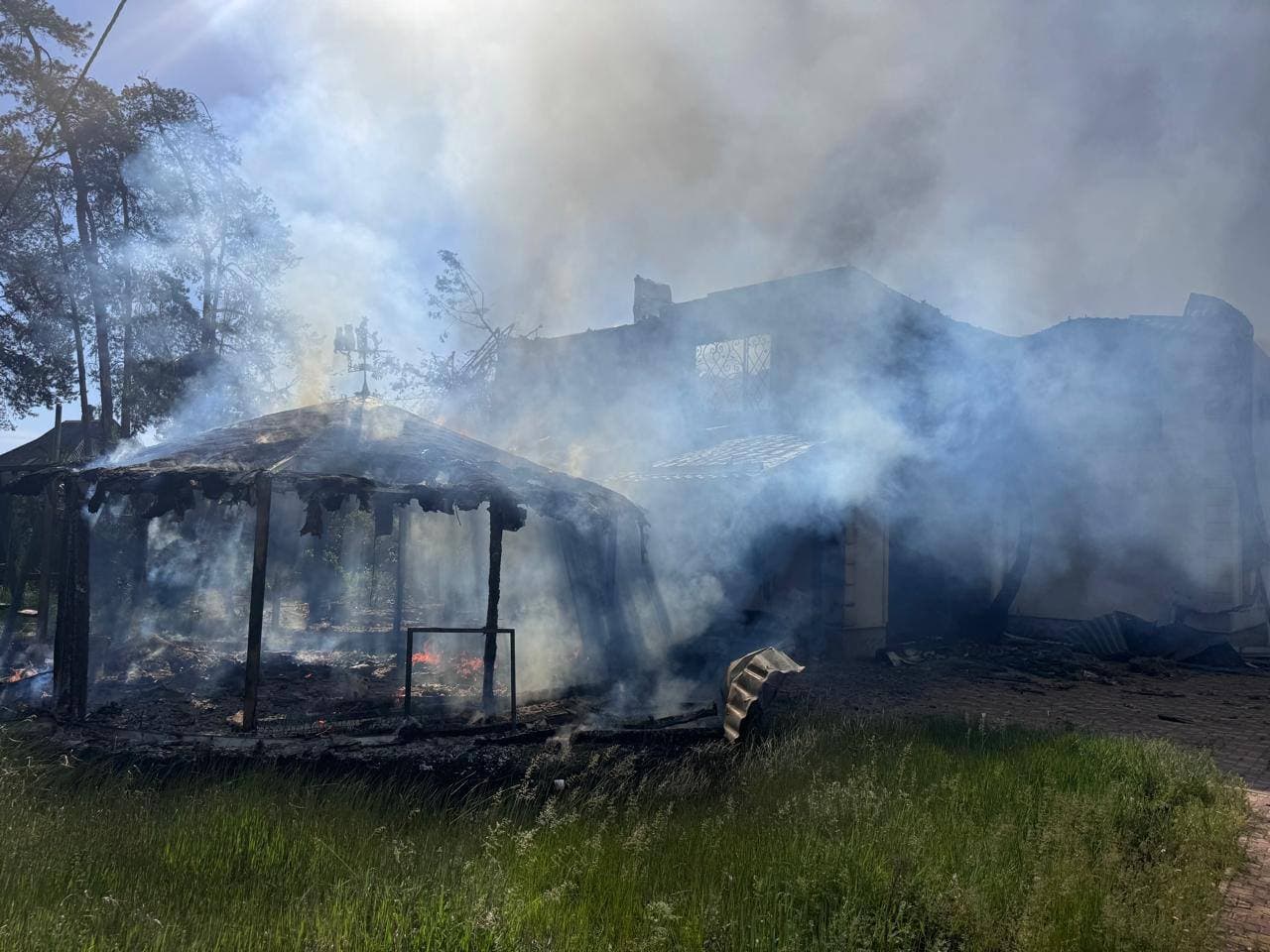 Наслідки російського обстрілу Донеччини. Фото: Facebook/Вадим Філашкін