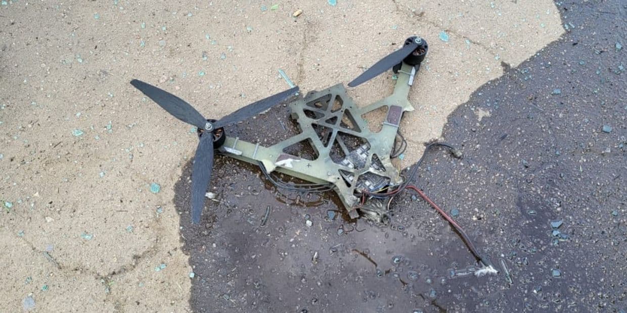 Унаслідок ударів FPV-дронів по багатоповерхівці та автівці у Краматорську виникли пожежі (фото)