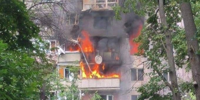Росіяни вдарили по багатоповерхівці у Краматорську на Донеччині: є поранені
