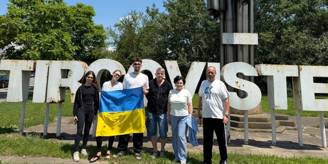 Донецький обласний драмтеатр покаже в Румунії виставу про наслідки війни та трагедію Маріуполя