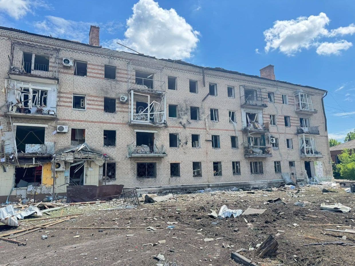 В Славянске увеличилось количество пострадавших от сегодняшних бомбовых ударов