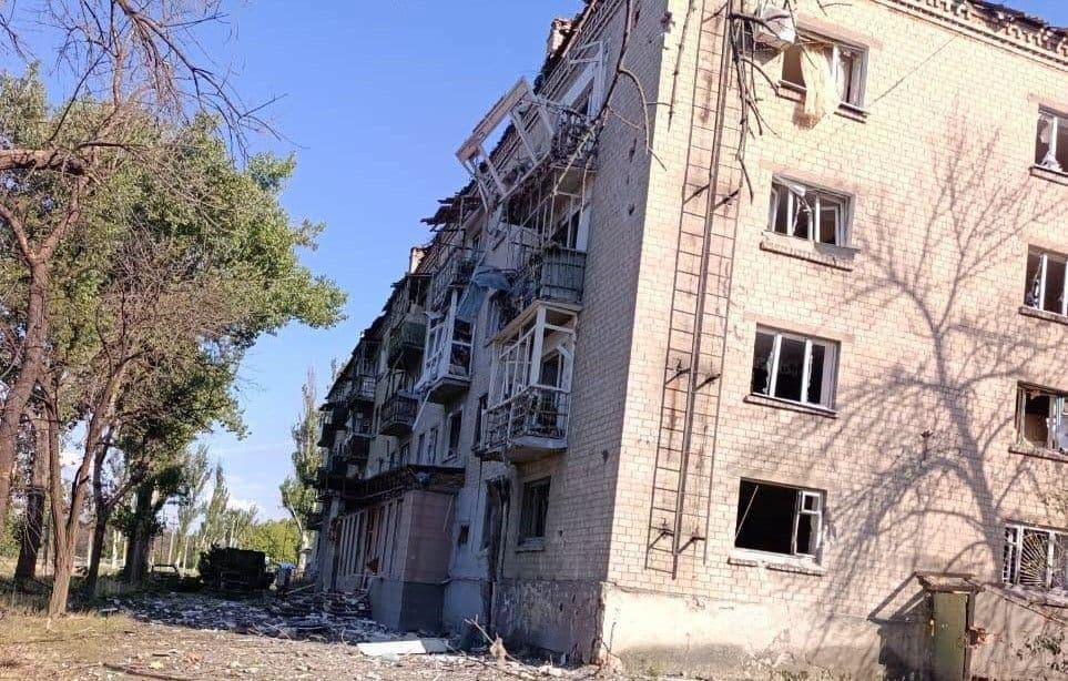 Наслідки російського обстрілу Донеччини. Фото: Facebook/Вадим Філашкін