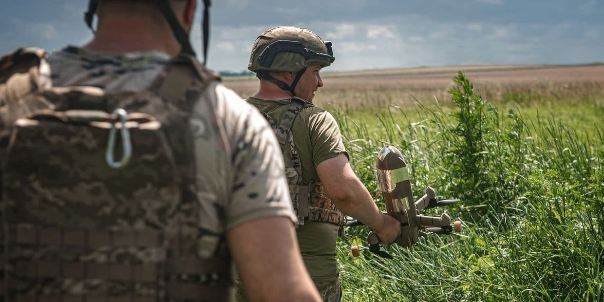 Українські захисники з дроном-перехоплювачем. Фото: 114 ОБр ТрО