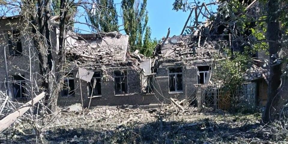 Наслідки російського обстрілу Донеччини. Фото: Facebook/Вадим Філашкін