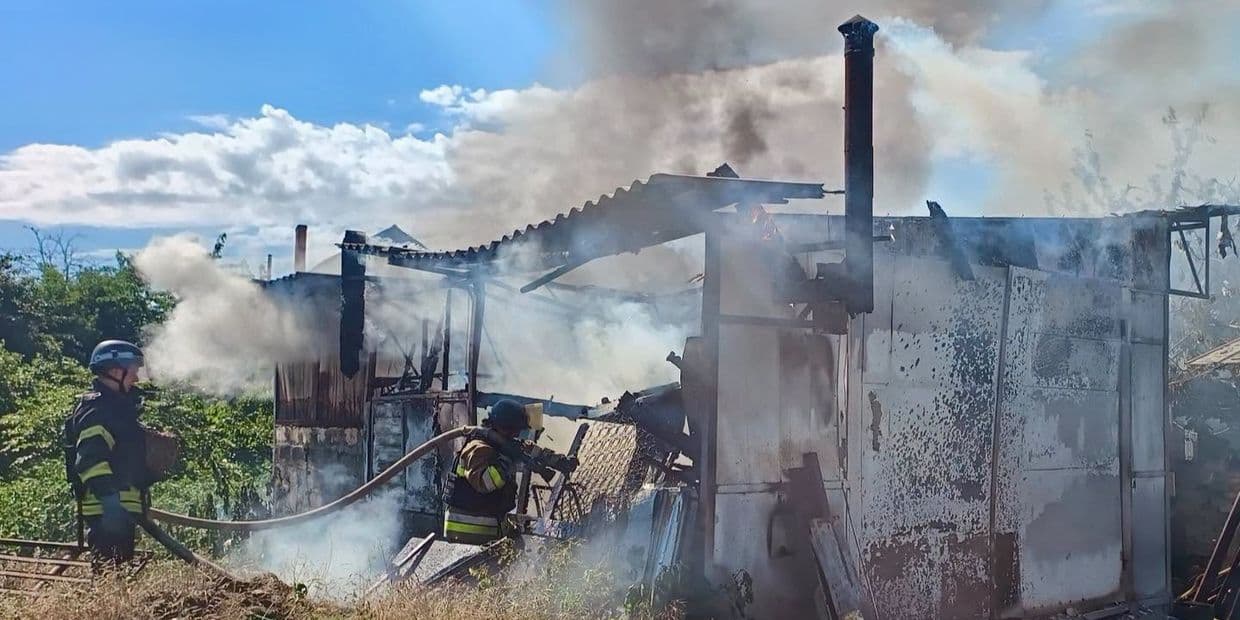 У Краматорському районі гасили пожежі у приватному секторі та на відкритій місцевості (фото, відео)