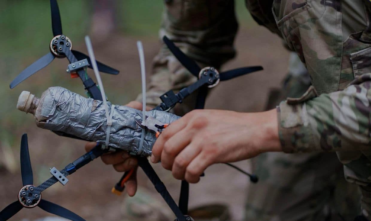 На Лиманському напрямку окупанти FPV-дронами мінують логістичні шляхи і роблять засідки