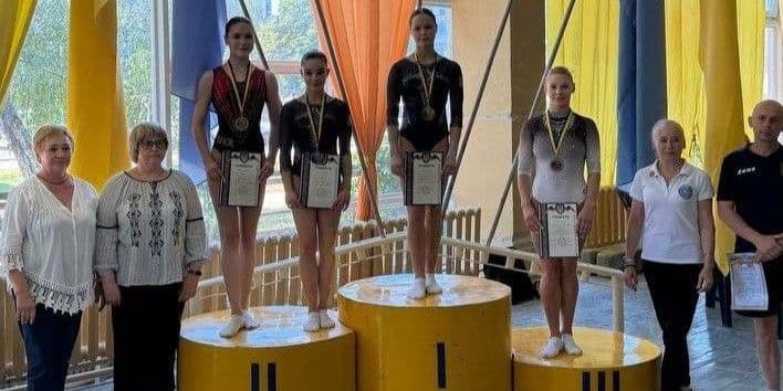 Гімнастки зі Слов'янська здобули перемоги в Кубку України (фото)