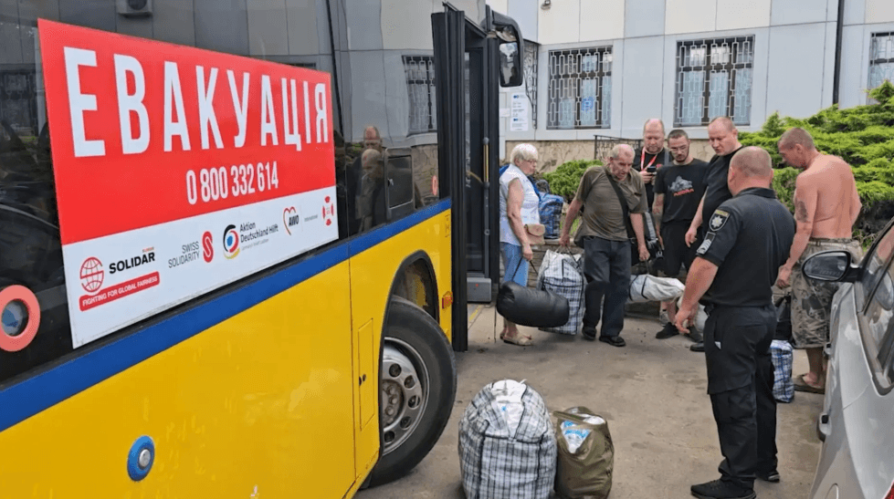 <em>Понад 32 тисячі жителів Покровської громади отримали статус ВПО. Фото: Донецька ОВА</em>