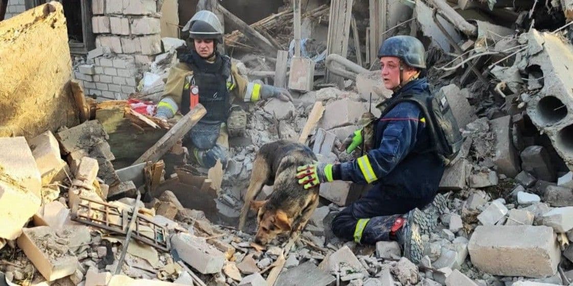 Наслідки російського удару по Слов'янську 3 липня 2026 року. Фото: ДСНС Донеччини