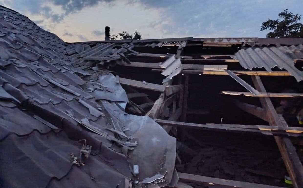 Наслідки російського дронового удару по ДПРЧ в Олександрівці 3 липня 2026 року. Фото: ДСНС Донеччини
