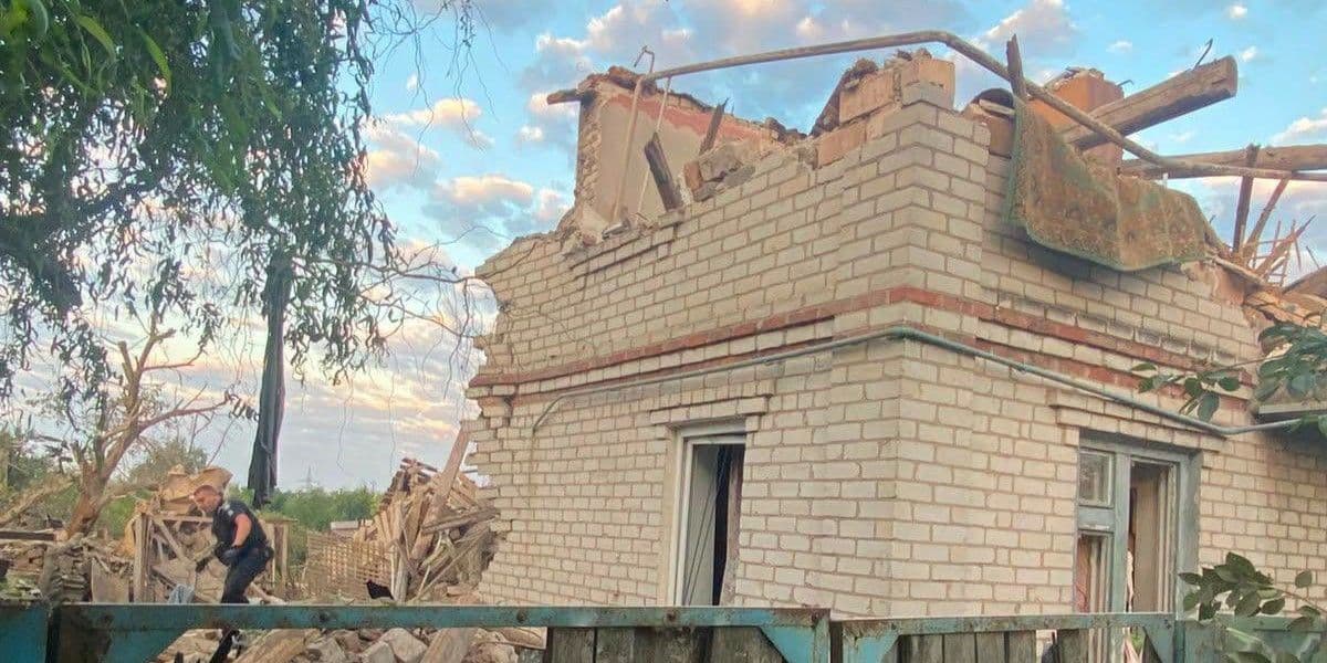 Наслідки російського обстрілу Донеччини. Фото: Facebook/Вадим Філашкін