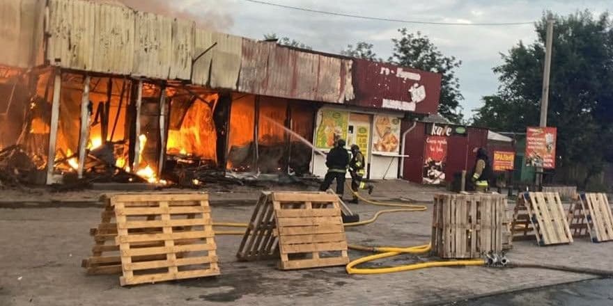 Близько 4 годин гасили пожежу в Краматорську, також палало в Олександрівці та Слов'янську (фото, відео)