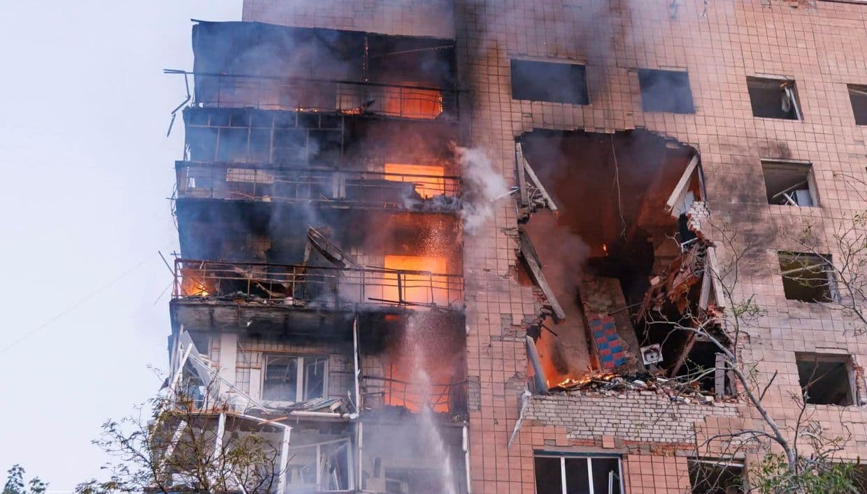 У ДСНС показали наслідки нічного авіаудару по Краматорську (фото, відео)
