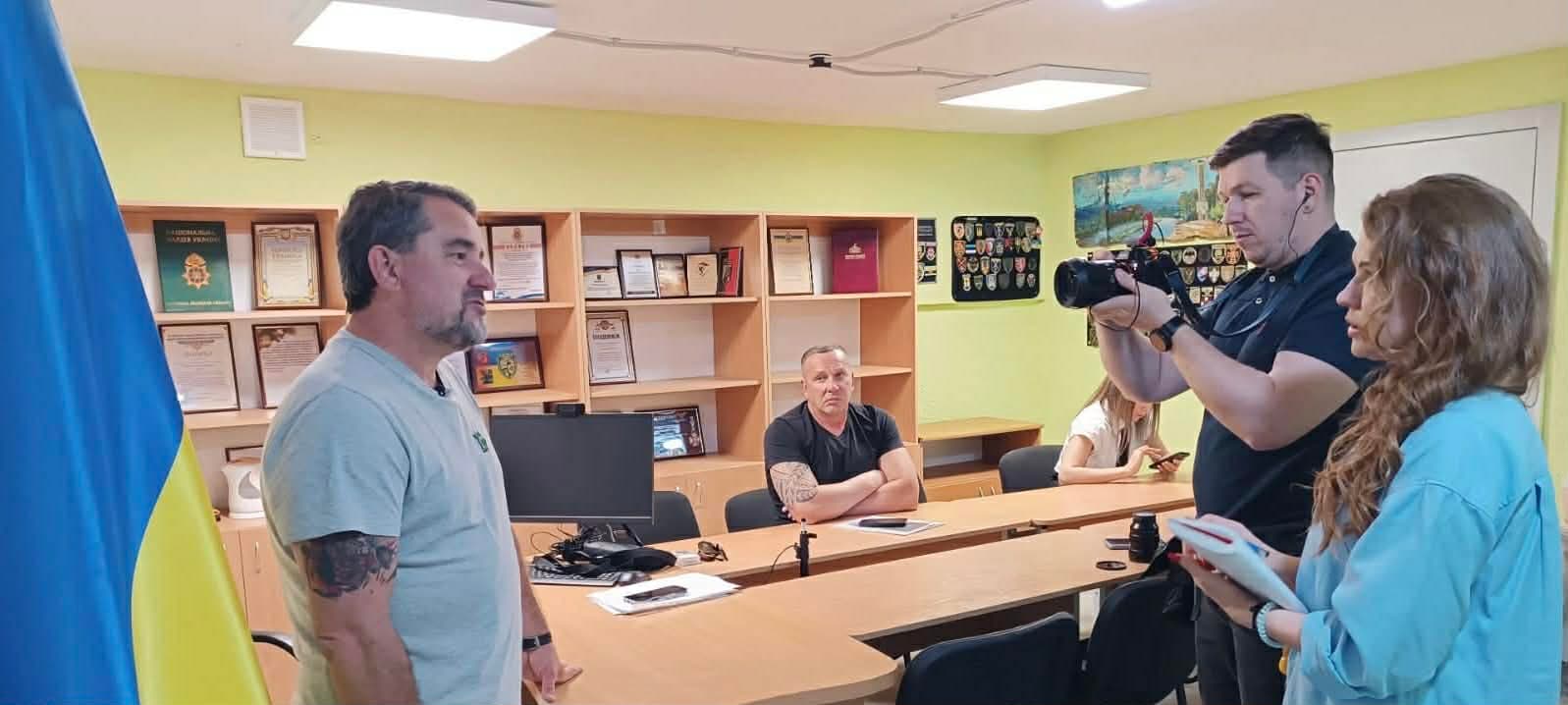 <em>У Словʼянську з ЮНІСЕФ обговорили питання евакуації, транспорту та гуманітарної допомоги. Фото: МВА</em>