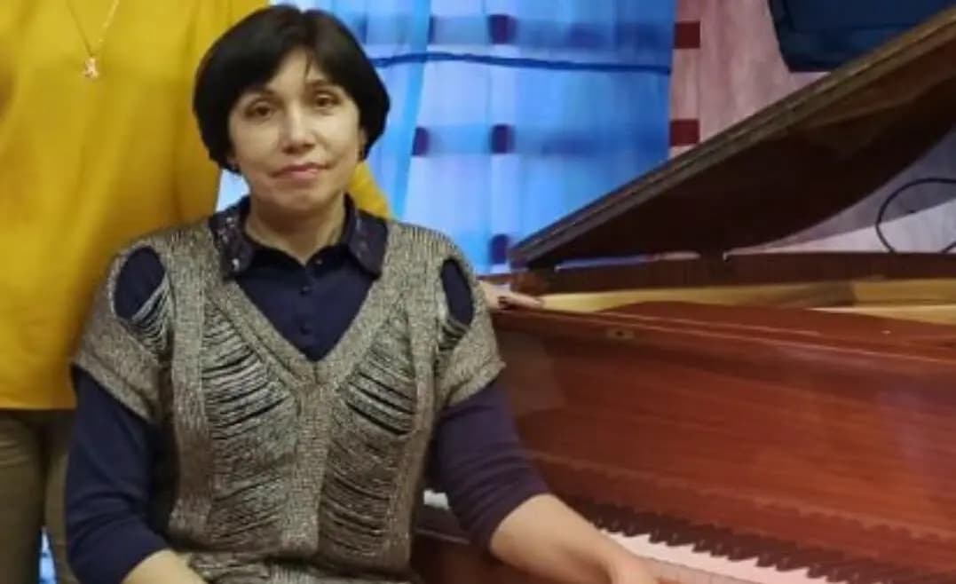 Кримський суд відправив директорку Луганської школи мистецтв на 13 років до колонії за так звану "держзраду"