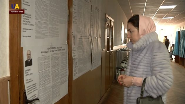 Нужно облегчить смену места голосования для переселенцев - канадские наблюдатели