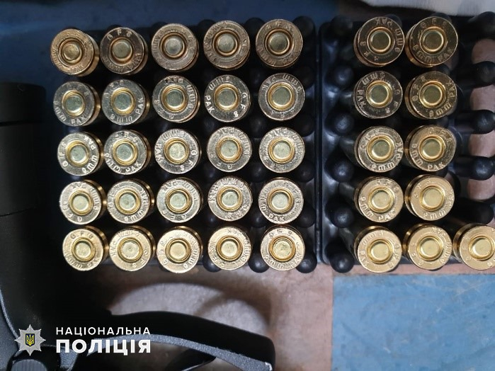 На Луганщине задержали иностранца-нелегала с гранатами