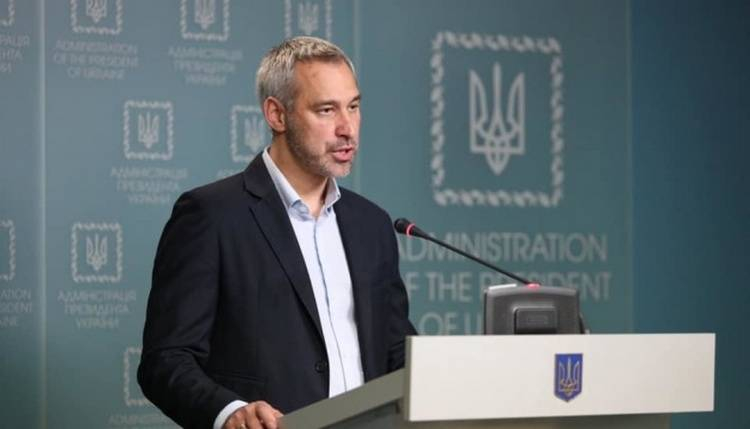 Команда Зеленского хочет уменьшить количество премьеров