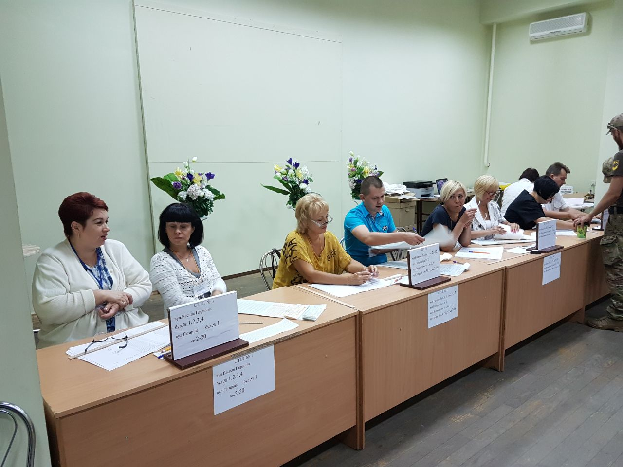 В Бахмуте по ошибке проголосовала несовершеннолетняя девушка