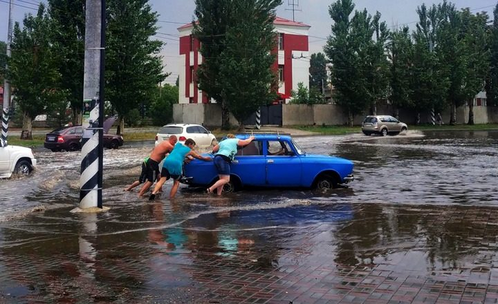 Краматорск затопило после мощного ливня