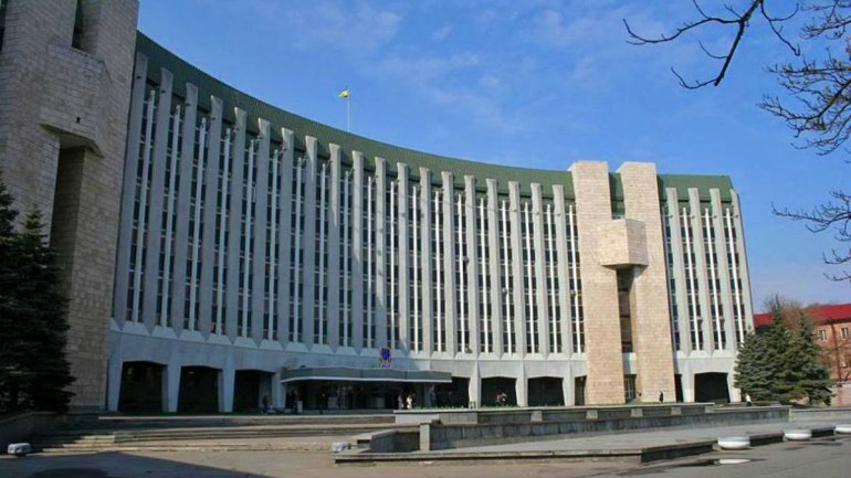 Горсовет Днепра тратит миллионы на самопиар
