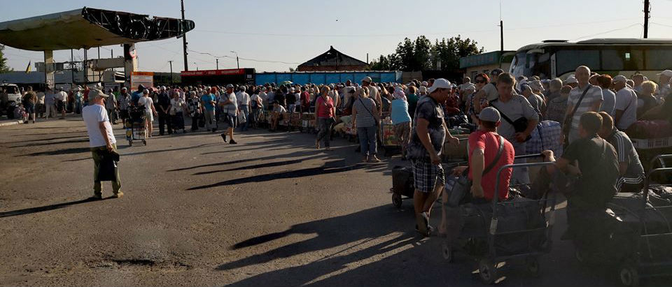 Пункты пропуска на Донбассе перейдут на новый график работы