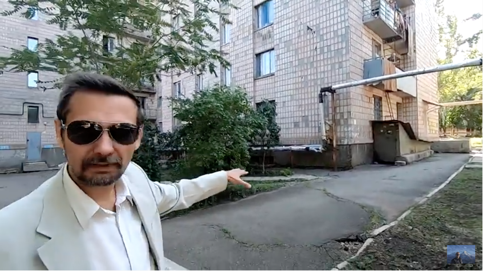 "Прессовали своих". Луганчанин рассказал, как сидел на подвале у боевиков в Луганске