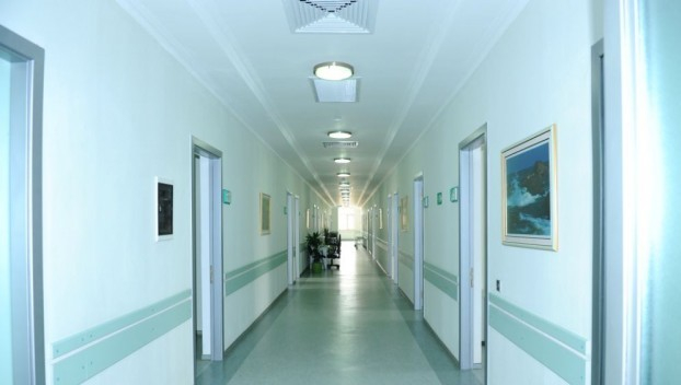 В мариупольской больнице у одного из пациентов нашли под подушкой пистолет